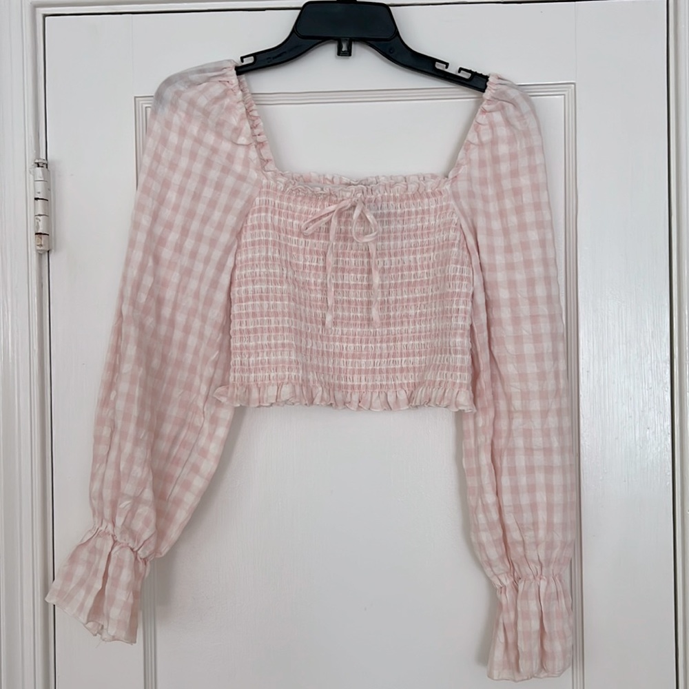 Forever 21 Long Sleeve Gingham Cropped Top